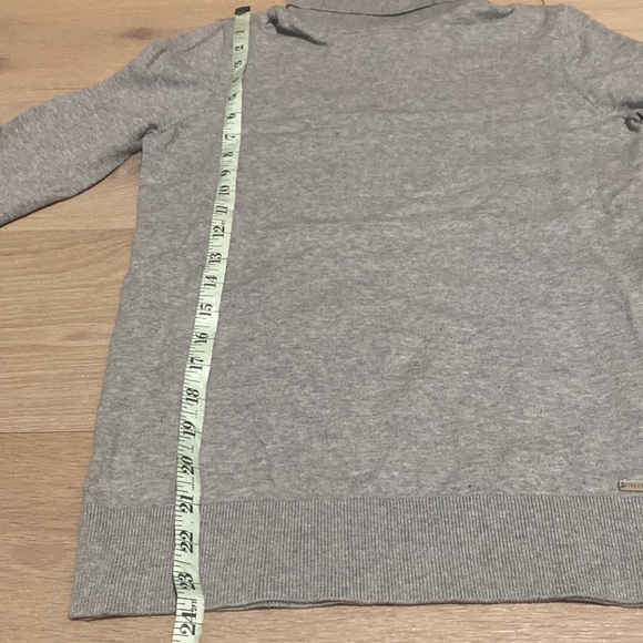 NWOT Tommy Hilfiger gray turtleneck sweater - Picture 10 of 10
